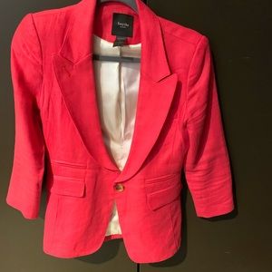 Smythe peaked lapel linen blazer.